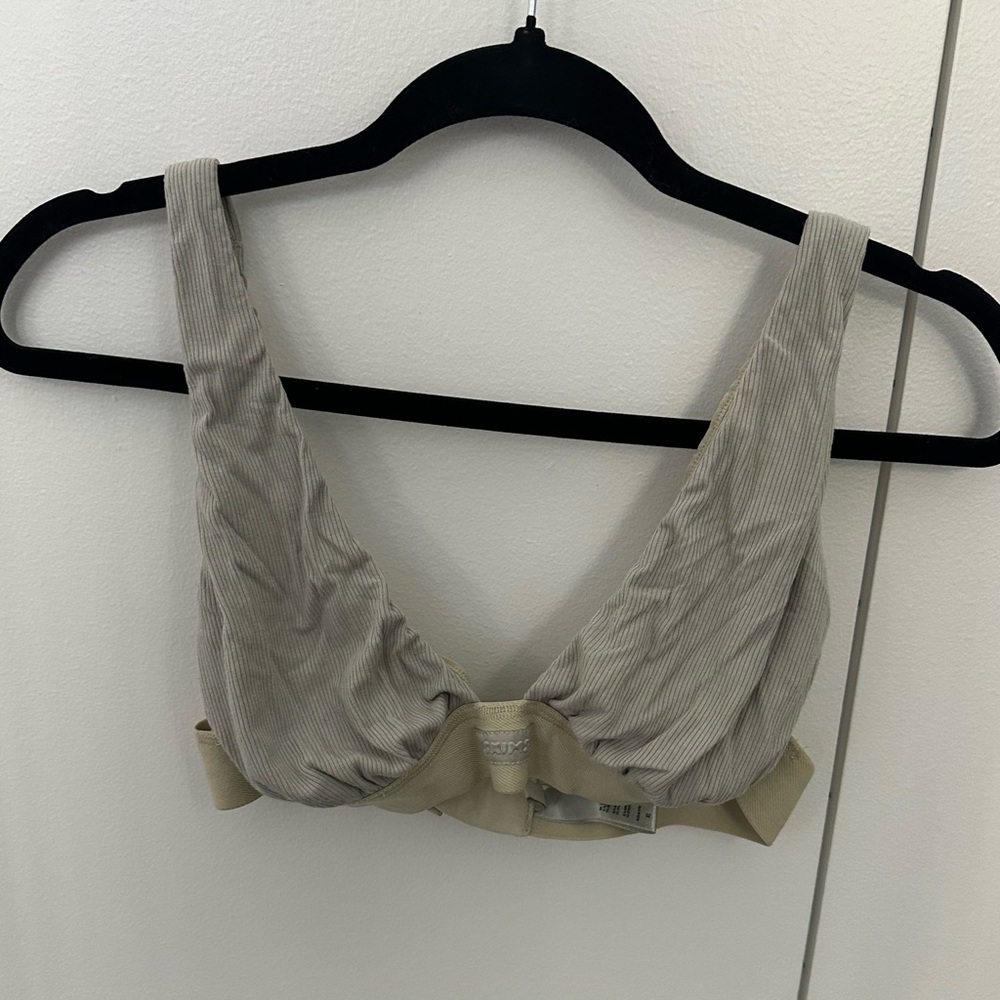 Skims plunge bralette